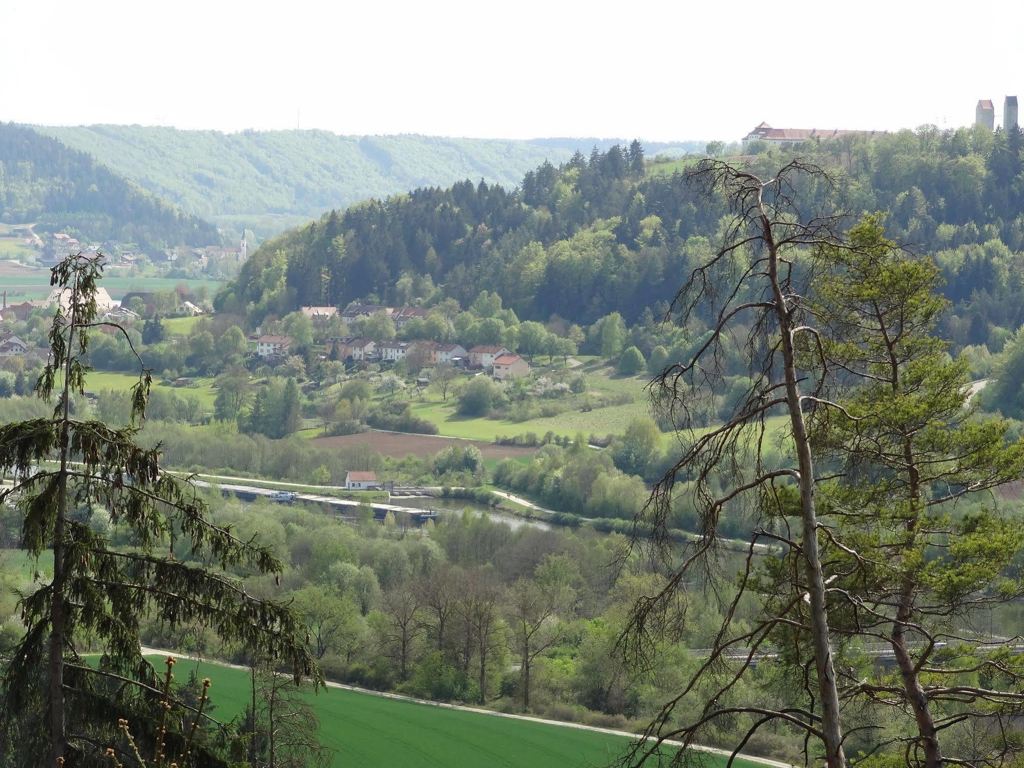 Donauer Im Altmuehltal - Ferienwohnungen Biberbach  外观 照片