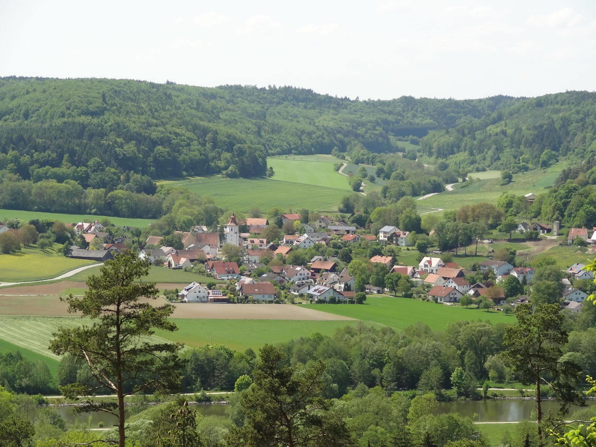 Donauer Im Altmuehltal - Ferienwohnungen Biberbach  外观 照片
